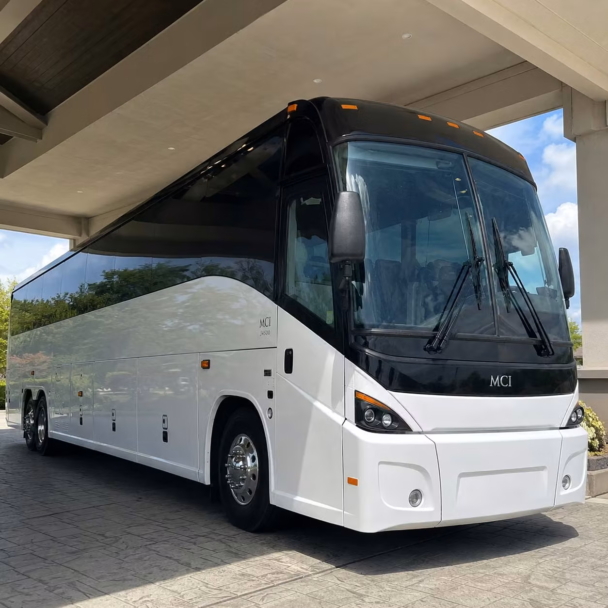 employee transportation that keeps carrollton teams on time every single day