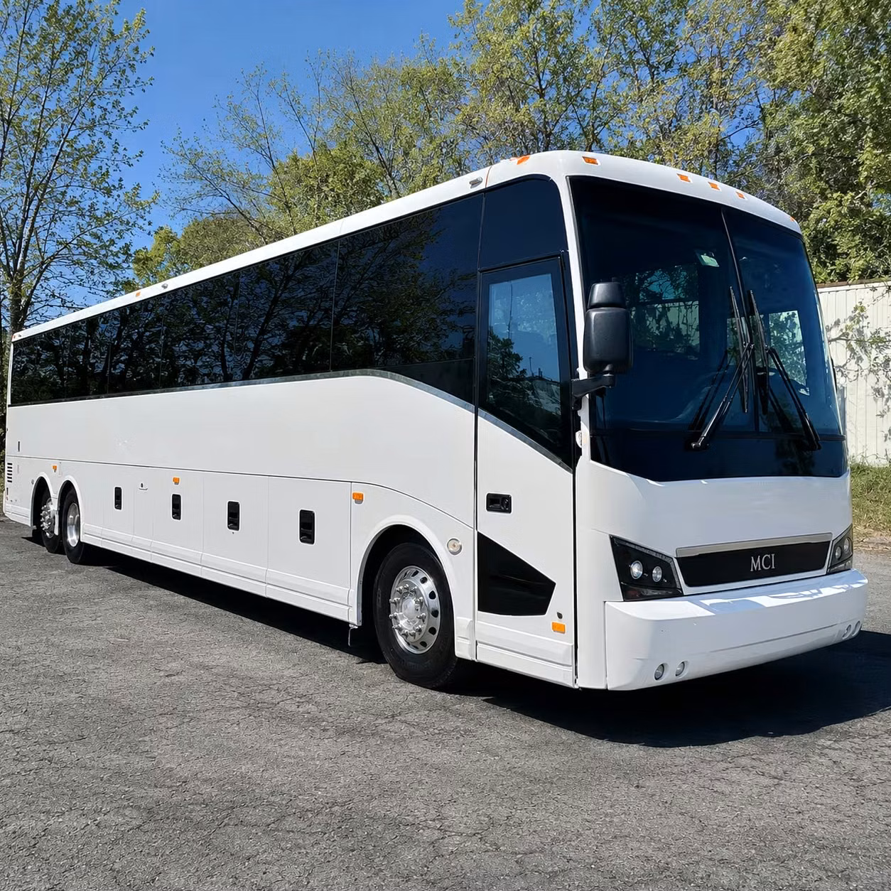 school field trip charter bus rentals in carrollton